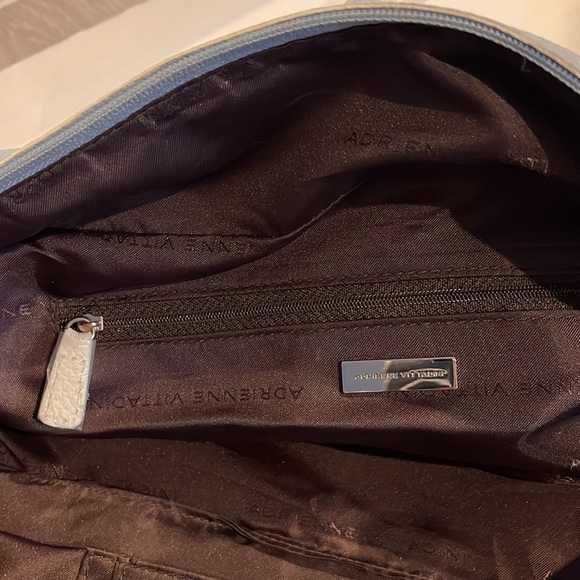 Adrienne Vittadini Handbag perfect for Summer, Vegan Leather - Picture 7 of 7